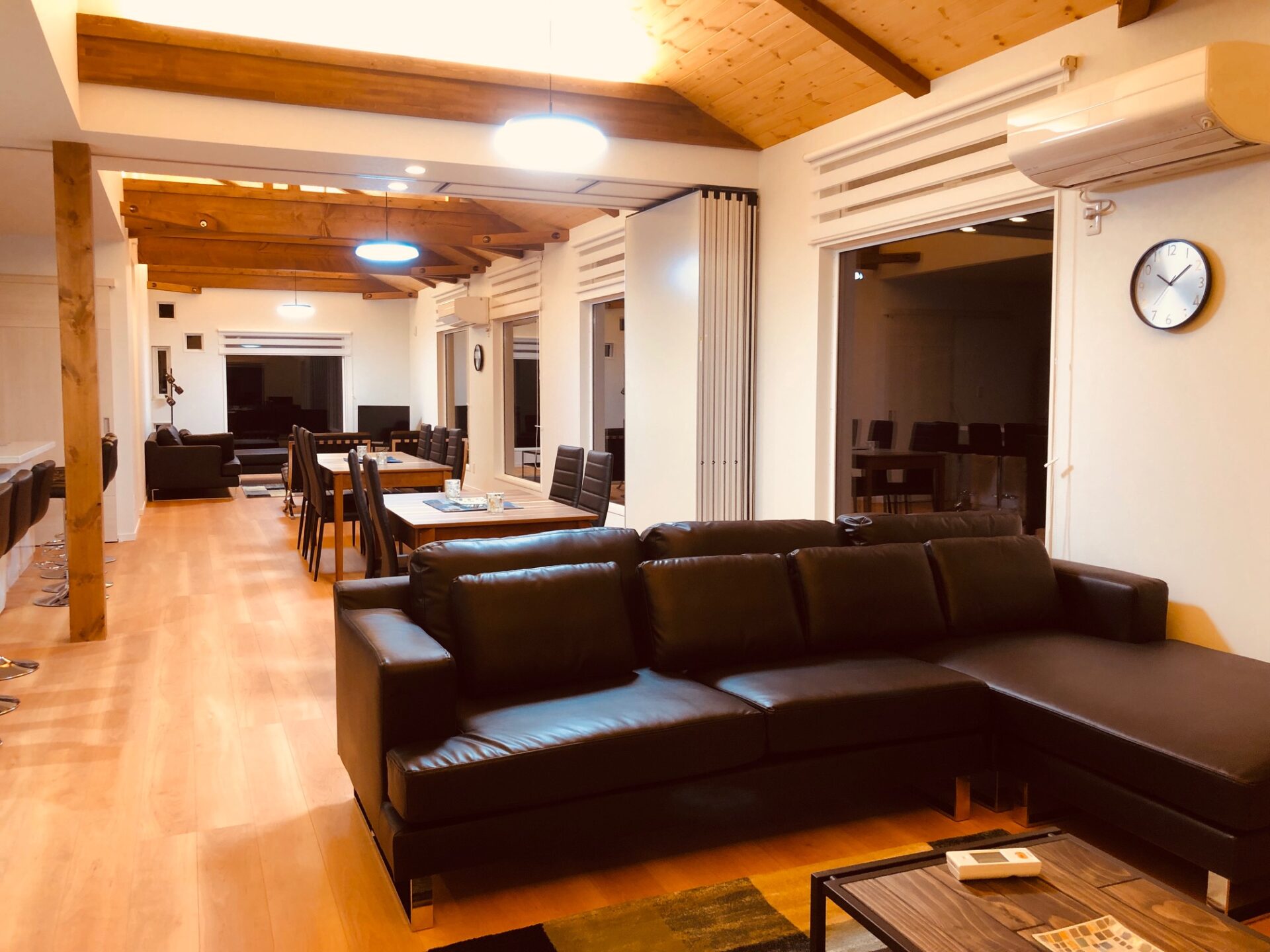 Slji-5BR-living-room Salji